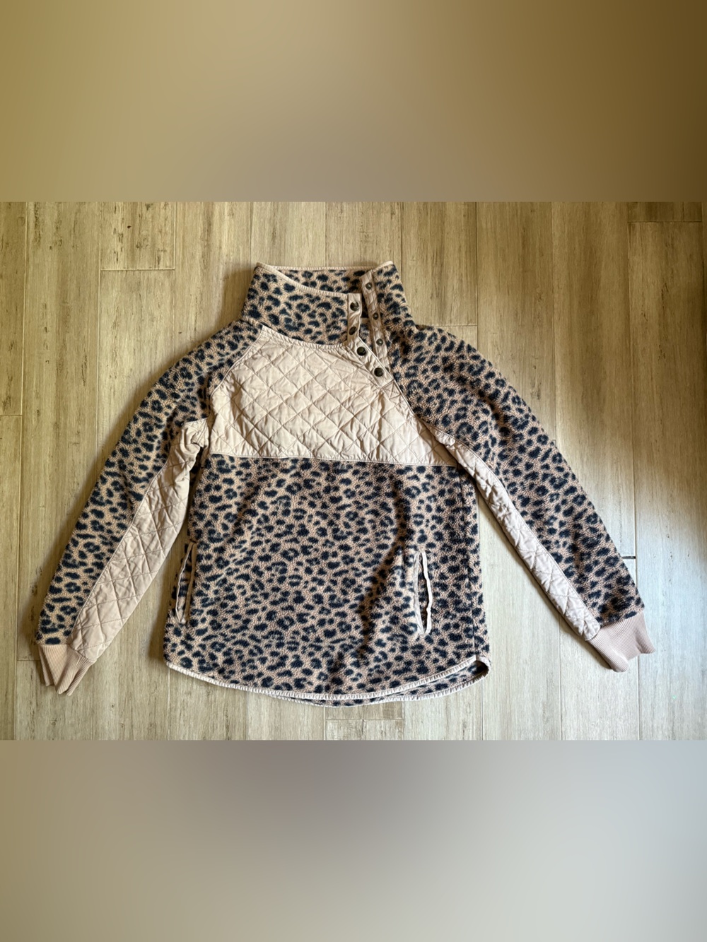 Abercrombie & Fitch Leopard Sherpa Pullover in Tan and Black